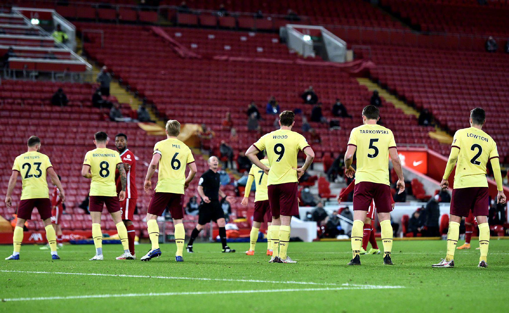 让他们在无 让他们在无